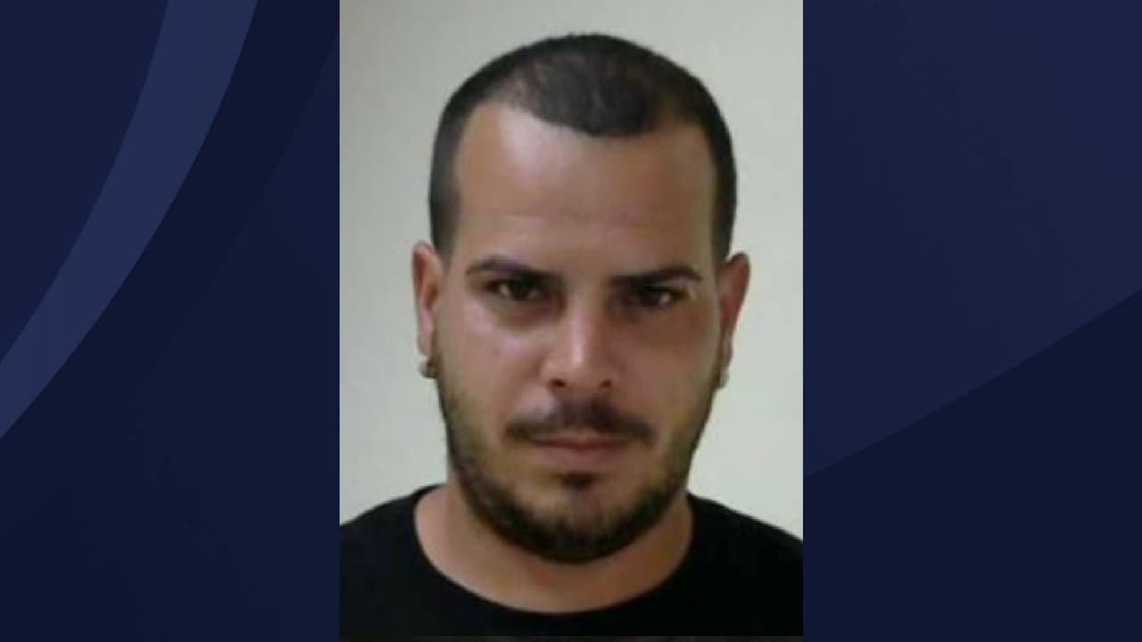 <b>Pedro L. González Martínez</b> es buscado por Asesinato y Ley de Armas con una fianza de $1 millón.