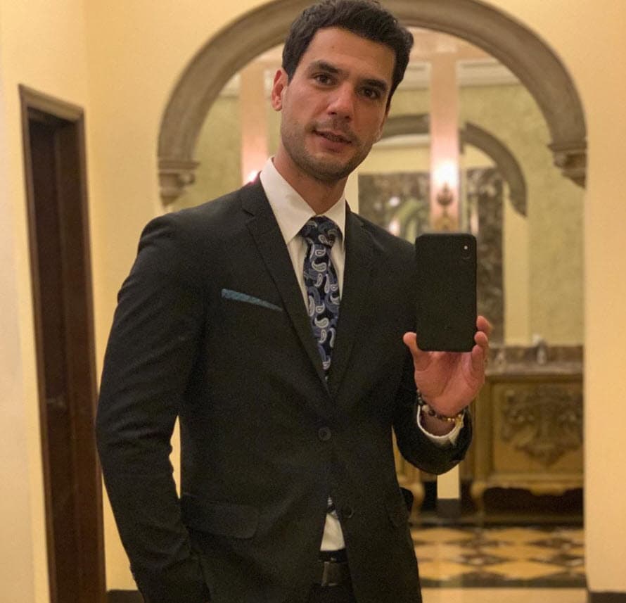 A los actores se les ha visto juntos públicamente en algunas ocasiones y también han aparecido así en sus redes sociales. 
<br>