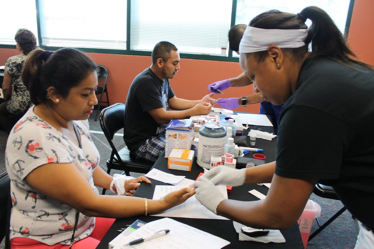 La Feria de Salud crea un acceso incomparable a servicios, apoyos y recursos críticos que las personas y familias latinas necesitan para tener éxito.