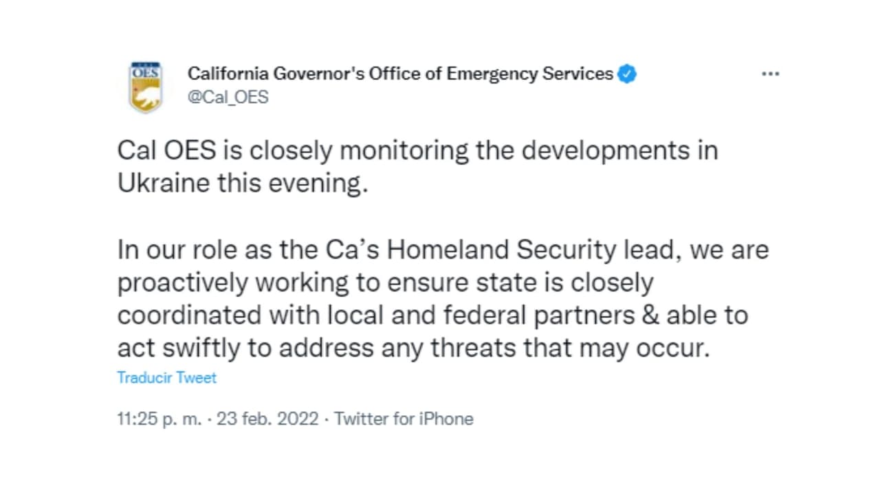 La Oficina de Servicios de Emergencia del Gobernador de California (Cal OES) se comunica con el gobierno federal y los gobiernos locales para reaccionar en caso de una amenaza.