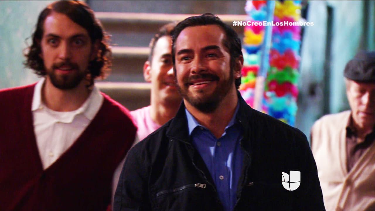 Te quedaste congelada al ver reunidos a todos los vecinos y a Orlando muy emocionado.