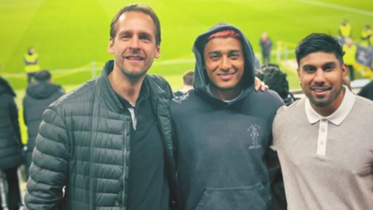 Julián Araujo ya vio a su nuevo equipo, el FC Barcelona, en acción