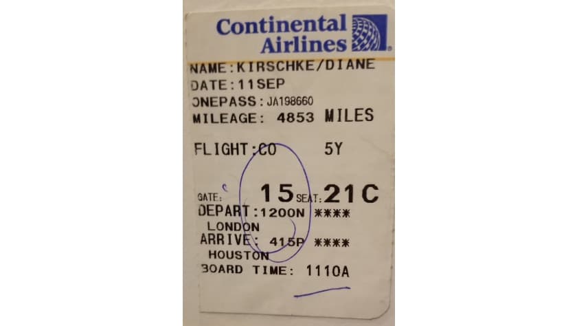 Pase de abordar de Diane Kirschke del vuelo 5 de Contiental Airlines del 11 de septiembre de 2001.