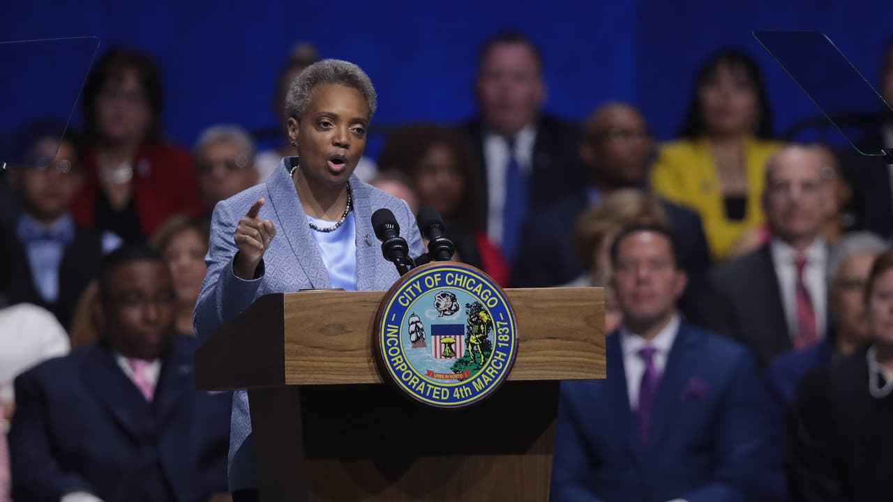 "Necesita regresar a D.C. y enfrentar su destino": Lori Lightfoot responde a comentario de Donald Trump sobre Chicago