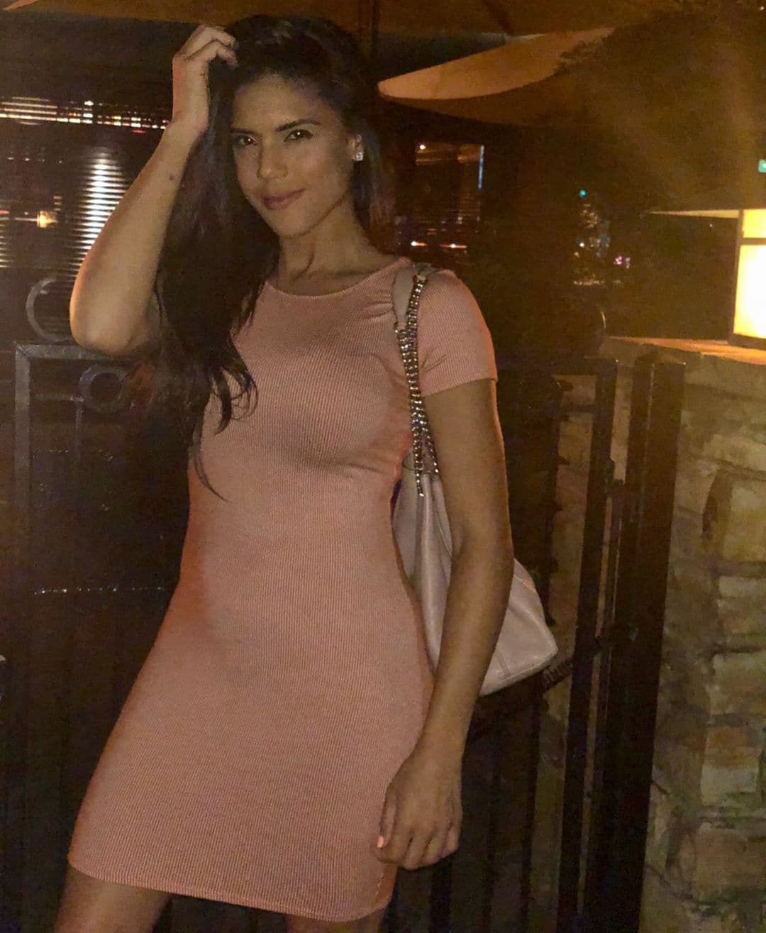 En algunas ocasiones, Francisca también comparte fotografías con miradas y sonrisas más coquetas con las que reúne miles de 'corazones'.