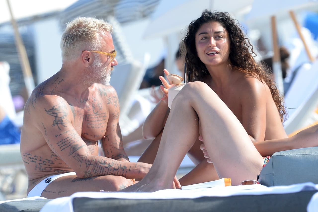 Gianluca estuvo tomando el sol con esta joven a solo días de la celebración de Premios Juventud.