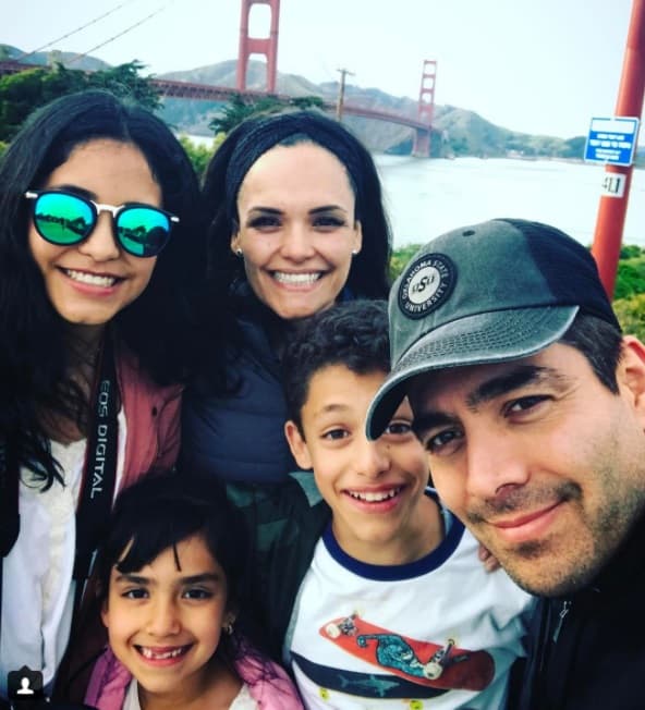 El actor tambien tiene dos hijas más Andrea y Sofía producto con su matrimonio con Lucy, mejor conocida como: 'La 'Mojarrita'.