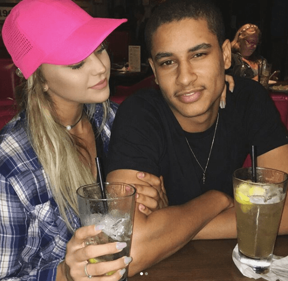 "El gimnasio le respondió en Instagram. No creo que tuviera intenciones inapropiadas por simplemente preguntar quién era yo", comentó la joven fitness.