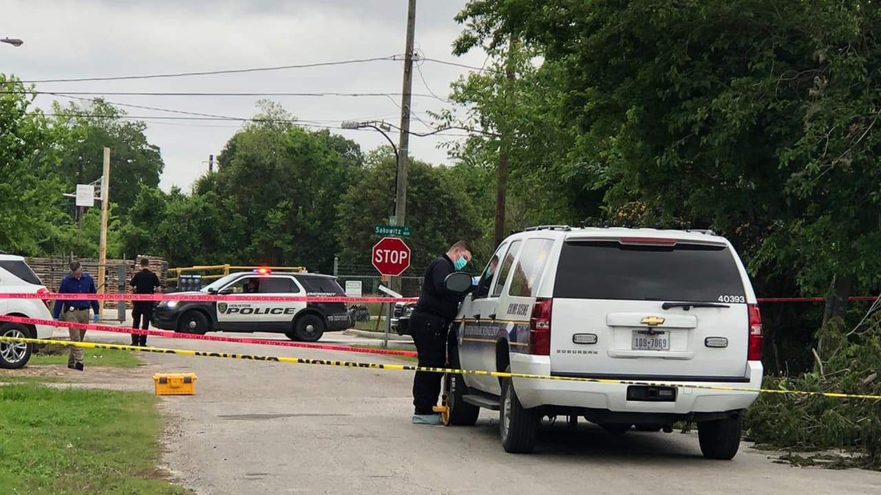 Los detectives de la policía de Houston han dicho que se trata de un homicidio.