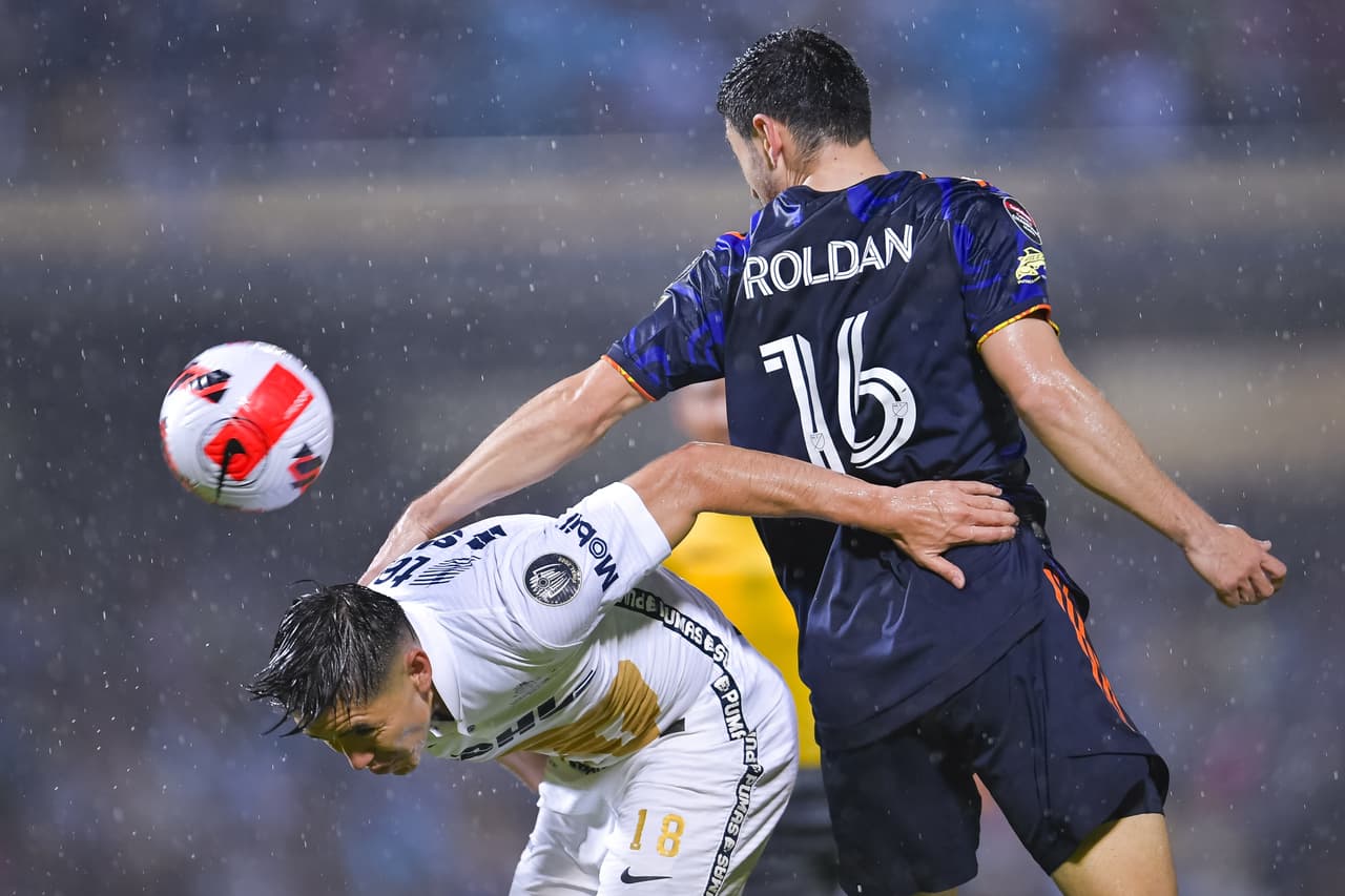 Seattle Sounders le empató de último minuto 2-2 a Pumas en el Estadio Olímpico Universitario en la Final de ida de la Liga de Campeones de la Concacaf.
