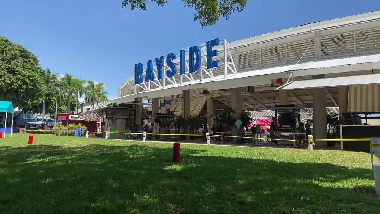 La joven de 23 años desapareció en el centro comercial hace 15 días, cuando fue al baño antes de tomar un tour en un bote. 
<a href="https://www.univision.com/local/miami-wltv/policia-de-miami-busca-a-una-joven-de-californi-aperdida-en-el-bayside-market-place">Sin embargo su novio dijo que nunca regresó. </a>