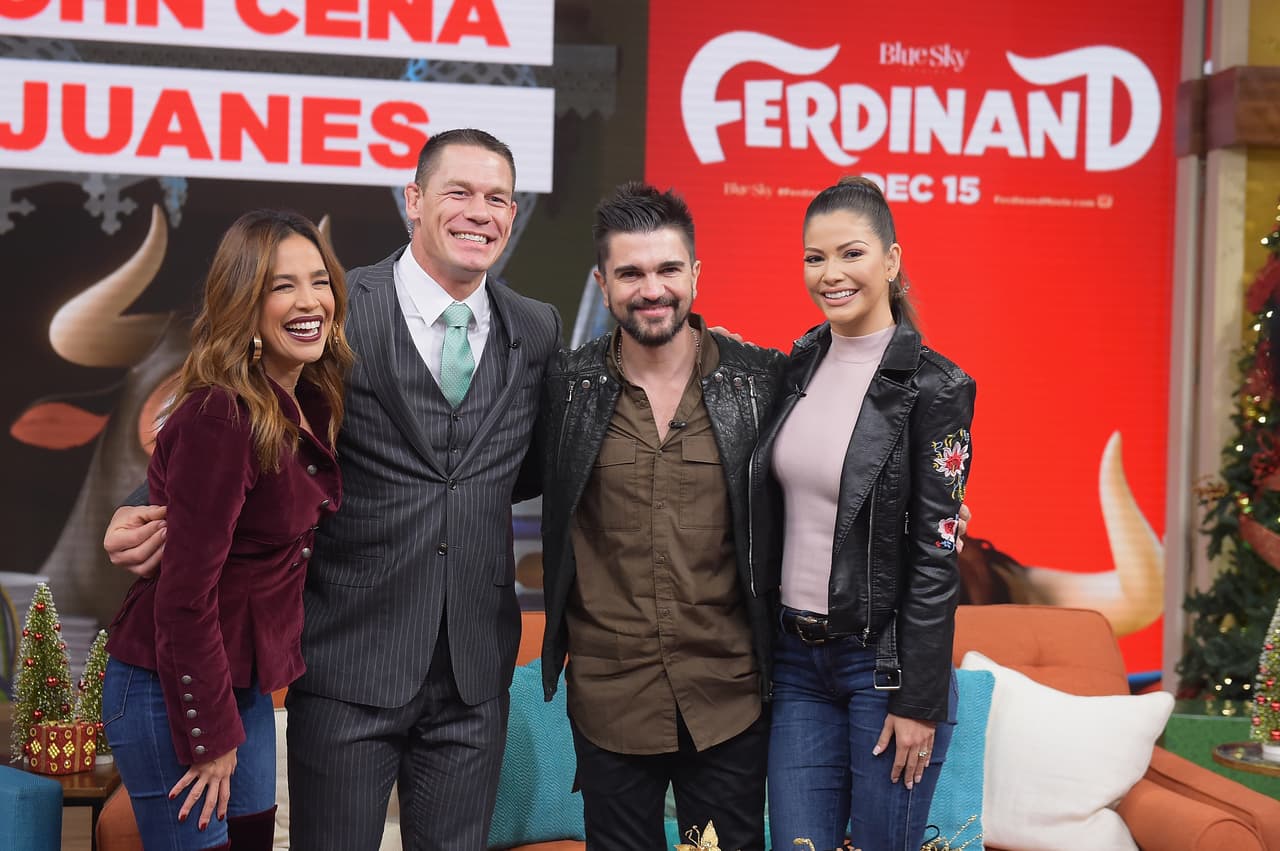 El primer sencillo de su nuevo álbum fue ‘Pa' dentro’, lanzado en junio de 2018 y el cual trabajó junto a Camilo Echeverry y el dueto Mau y Ricky. Estos últimos también están nominados a tres 
<b><a href="https://www.univision.com/especiales/premio-lo-nuestro/lista-completa-de-nominados-de-premio-lo-nuestro-2019" target="_blank">Premio Lo Nuestro 2019</a></b>.