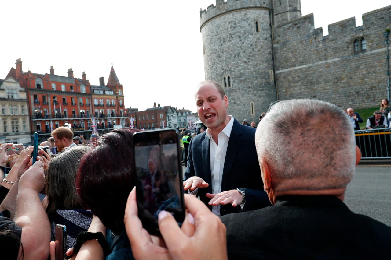 La alegría que genera este boda real contagió al príncipe William, quien también se puso a responder con humor las preguntas del público.