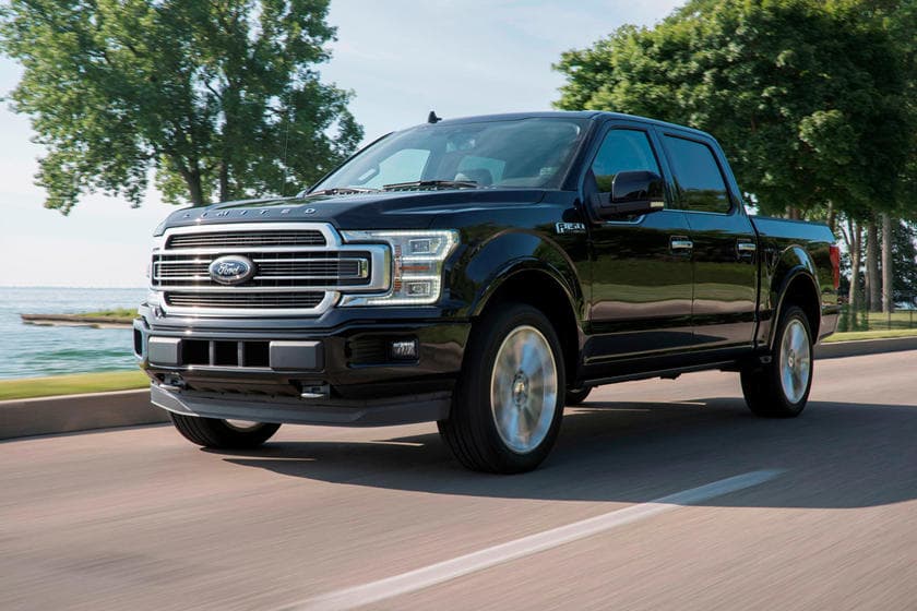 <b>8) Ford vende una cantidad increíble de camionetas (cont.)</b>
<br>Poniéndolo en perspectiva: Ford vendió en 2018 1 camioneta cada 29.3 segundos, 2 por minuto, 120 por hora, 2,880 por día y 20,000 por semana. En total, Ford ha vendido más de 27 millones de F-Series en EE. UU., dejando atrás al Model T, el cual vendió ‘solo’ 16 millones. Este número sigue en aumento habiendo superado hasta el día de hoy 35 millones globalmente.