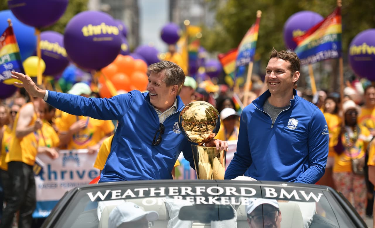 Cientos salieron a las calles de San Francisco para celebrar el Orgullo Gay.