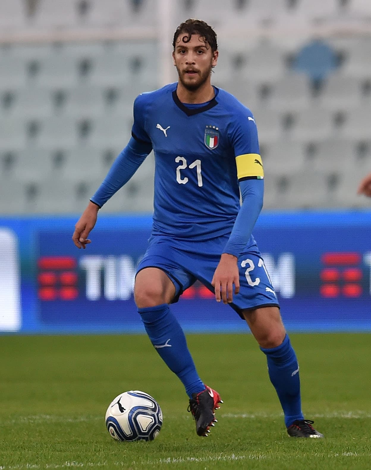 <b>10. Manuel Locatelli - Mediocampista - 19 años </b>(Italia / A.C. Milan)