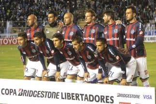 San Lorenzo venció a Sarmiento y alcanzó el liderato en el fútbol argentino