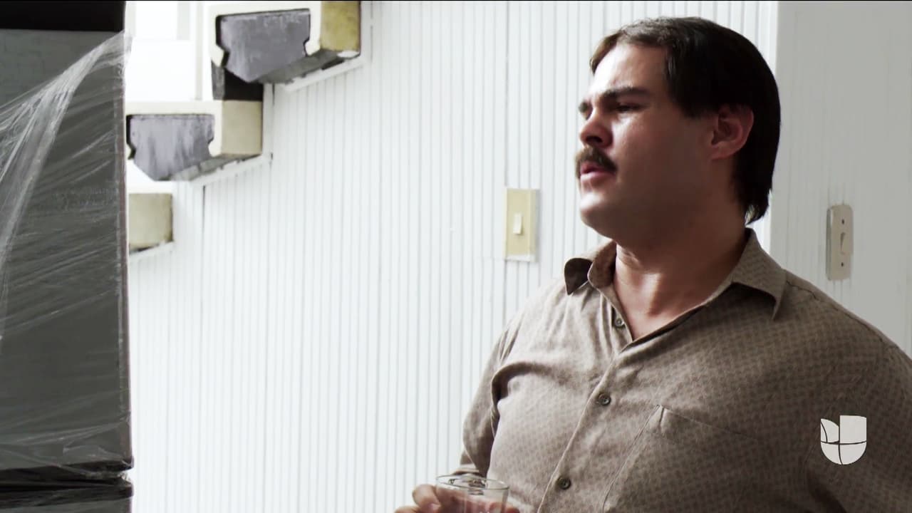 A pesar de las advertencias de sus hombres de marcharse a un sitio más seguro, el capo se aferró a su idea y se quedó.