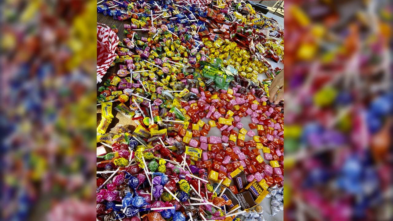 Los tradicionales dulces mexicanos no pudieron faltar.