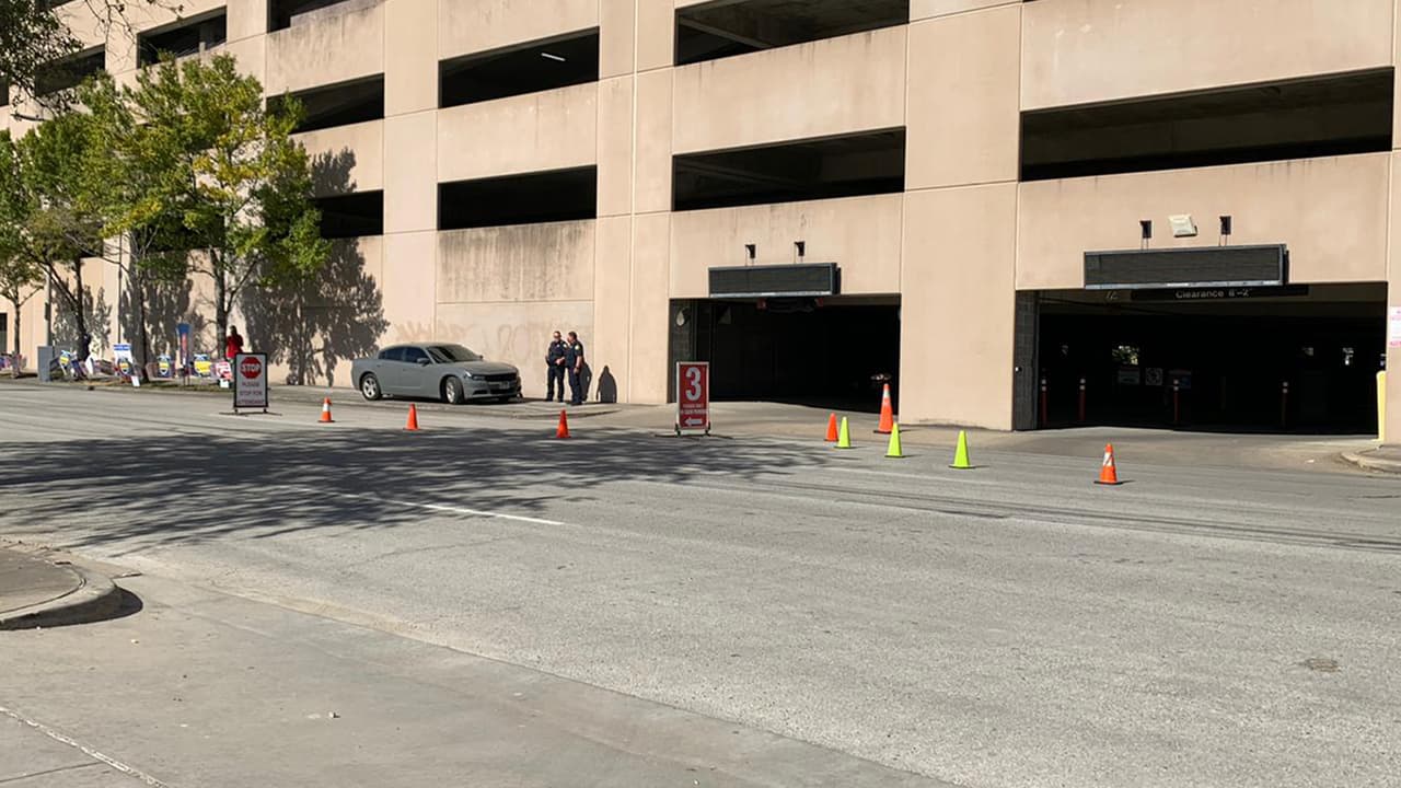 Este 3 de noviembre se habilitó solamente un centro para votar en la modalidad de autoservicio y está ubicado en el Toyota Center.