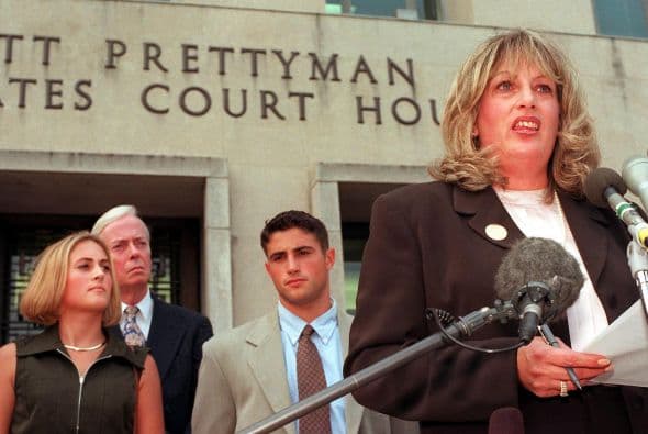 Muere Linda Tripp, personaje crucial del juicio político a Bill Clinton