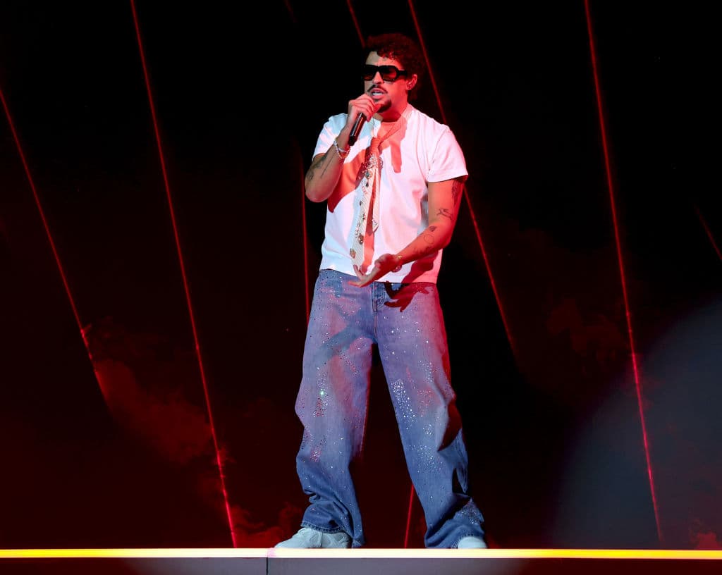 Estafa por boletos de Bad Bunny: mujer pierde $11,480 al comprar entradas falsas con PayPal