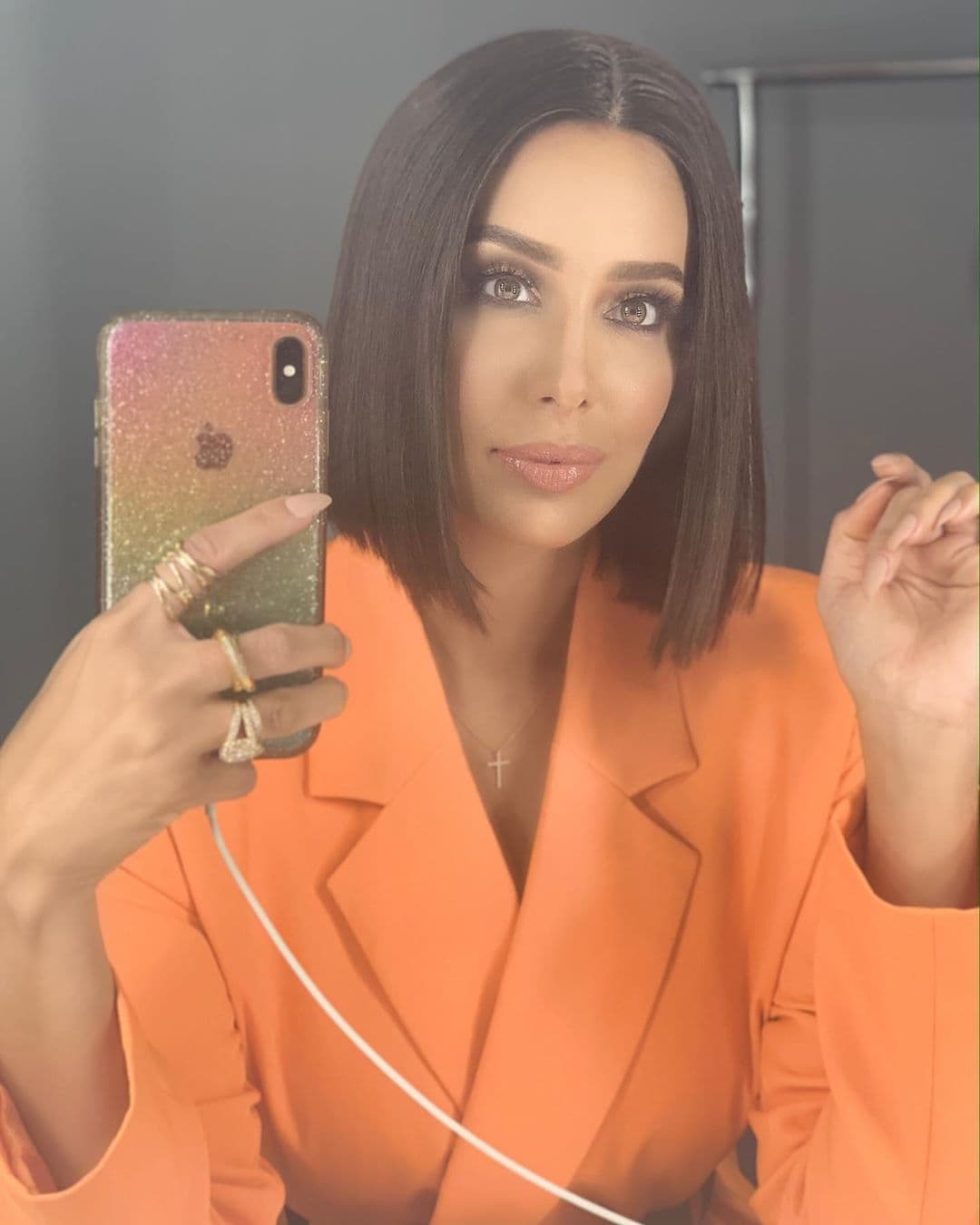 Para su participación en Nuestra Belleza Latina El Reencuentro la vimos con el cabello corto y oscuro, un ejemplo más de su osadía en la imagen.