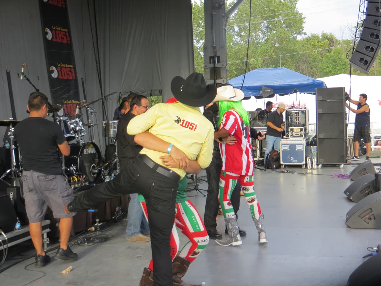 El Bueno, La Mala y el Feo armaron tremendo relajo en Fiestas Patrias 2015 y se la pasaron a todo dar.