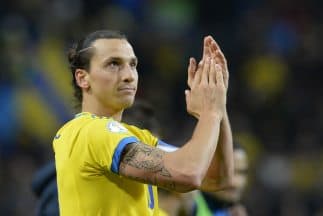 Capturan remate de Ibrahimovic al estilo Matrix