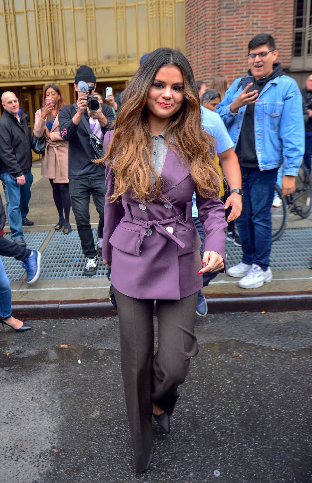 La actriz y cantante 
<b><a href="https://www.univision.com/temas/selena-gomez" target="_blank">Selena Gómez</a></b> puso por escrito, en sus redes sociales, cuál es su verdadero estatus amoroso tras reportes y especulaciones que surgieron luego de que tuviera un encuentro con una de sus exparejas.