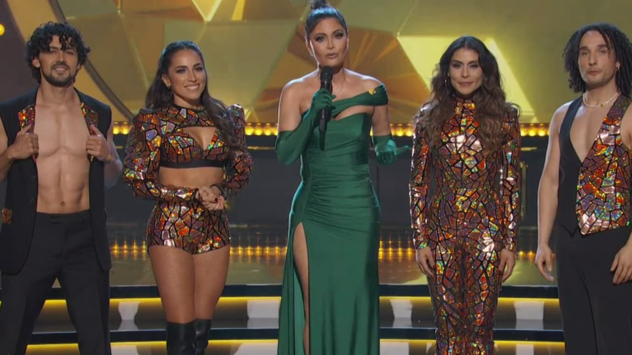 La edición TeletonUSA de Mira Quién Baila también estuvo en esta jornada con los 4 finalistas de la décima temporada del reality show, quienes acudieron felices de ayudar a los niños y las niñas con discapacidad de todo Estados Unidos.