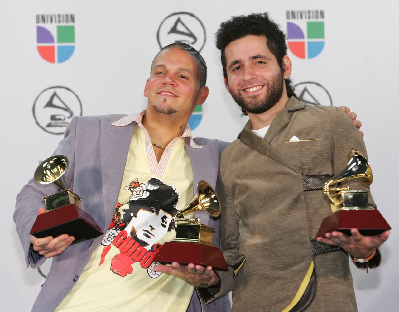 Calle 13 llegó para triunfar en 2006, año en el que se llevaron el Latin GRAMMY por Mejor Nuevo Artista. En ese entonces la banda sonaba fuerte con su hit titulado 'Atrévete-te-te'.