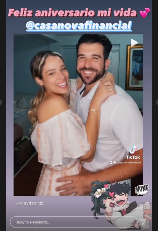 "Mi mejor amigo, mi confidente, el que más cree en mí, el que saca mi mejor versión, el que me ayuda a crecer y a seguir siendo una buena persona... mi vida eres tanto. Te adoro en esta y en todas las vidas... Que sigamos bailando al son que la vida nos ponga", con este romántico mensaje comenzó Aleyda Ortiz a celebrar su aniversario.