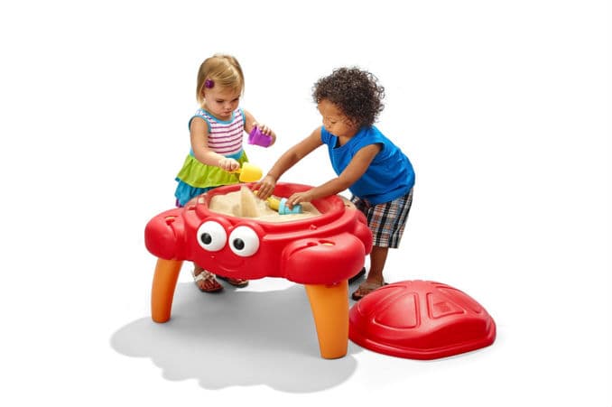 - Step2 Crabbie Sand Table (39. 88 dólares)