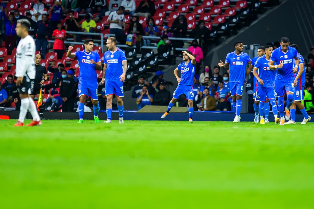 Los Xolos sorprendieron a Cruz Azul en el Azteca y ya son cuartos en la clasificación.