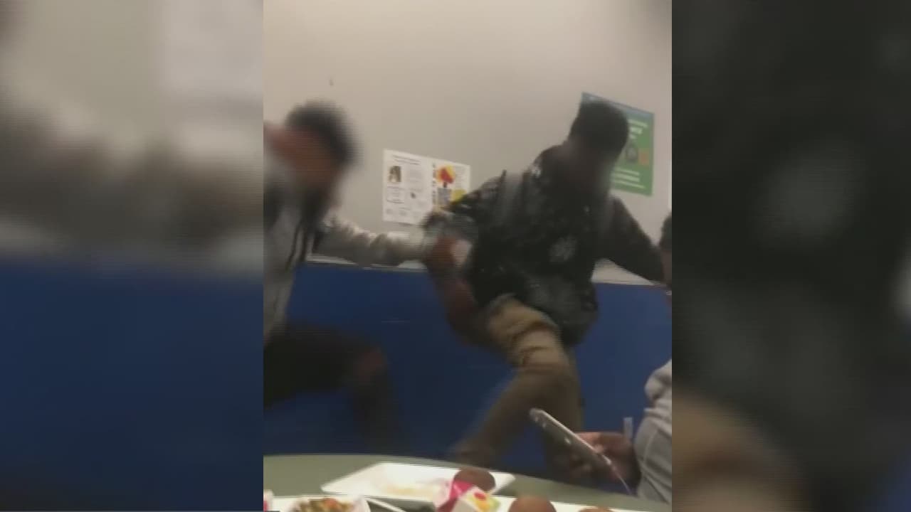 La familia exige justicia y que se tomen medidas y que haya más vigilancia. La familia ahora ha quedado con gastos médicos que no han podido pagar.
<br>