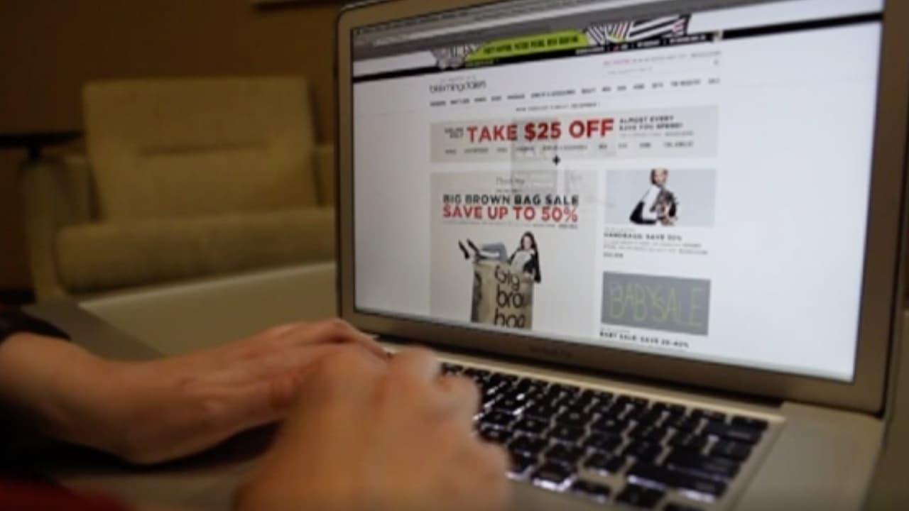 Estas tarjetas generalmente tienen fecha de vencimiento, asegúrese de revisarla cuando la compre o usarla antes de que expire.