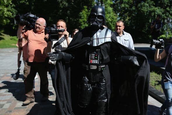 El pasado 26 de marzo, el Partido de Internet depositó la fianza necesaria para presentar a su candidato y fue así como continuó con el proceso oficial de inscripción.