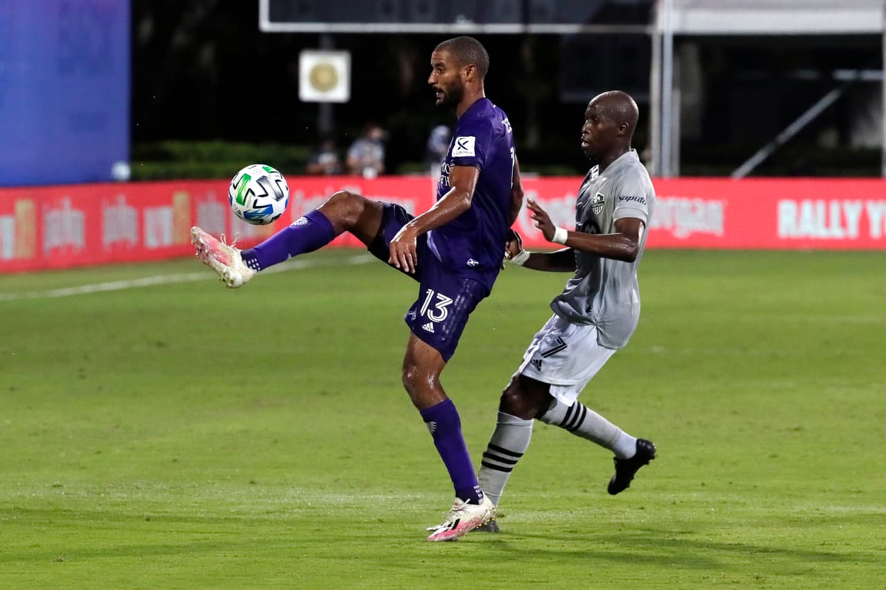 Montreal Impact cayó por la mínima y los de Orlando se instalan en la siguiente ronda del MLS is Back. | Tesho Akindele (60’) marcó el solitario gol del encuentro que envío a casa al conjunto de Montreal Impact.