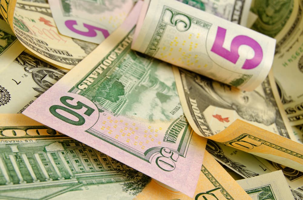 Estás bien auspiciado y pronto recibirás noticias de un dinero.
<br>
<br>Por Profesor Zellagro