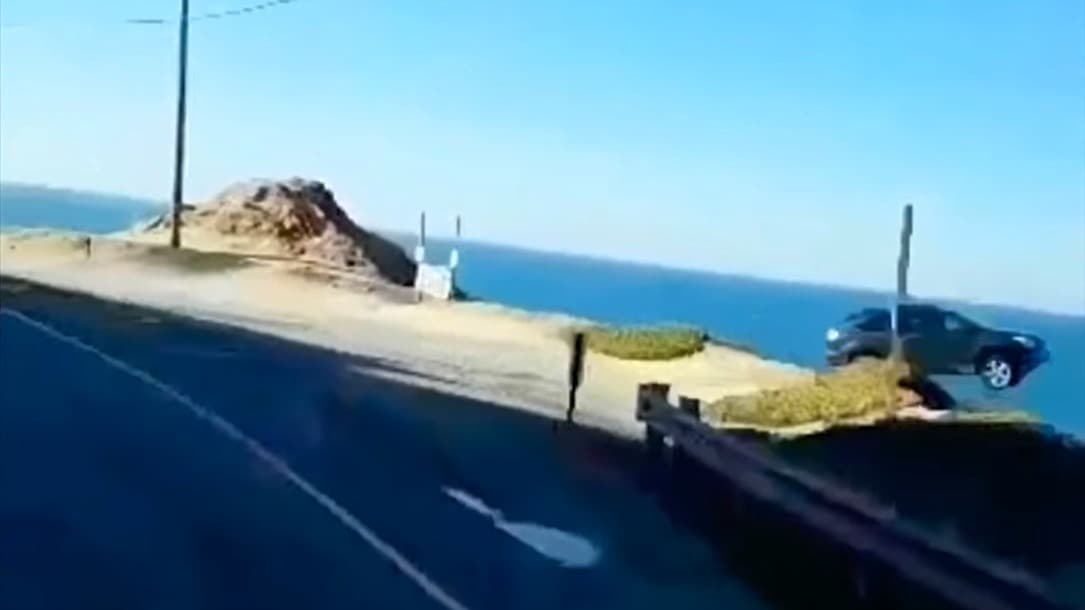 Sin rastro de los ocupantes o el vehículo: video muestra camioneta caer al Pacífico desde un acantilado en California