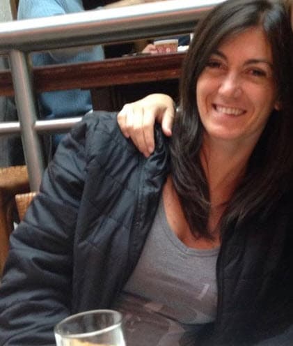 De acuerdo con la información de aquel entonces, Tanús "fue encontrada con una crisis nerviosa afuera de su domicilio a punto de atentar contra su vida, amenazando con aventarse de un tercer piso". "
<b>Yo solo me defendí</b>. Me dijo que tenía sida, que me daba la bienvenida al club", dijo la hija de Bravo. Se pudo comprobar que Vargas Ramírez era portador de VIH, pero ella no contrajo el virus.
<br>