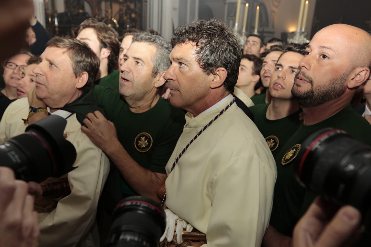 Se mezcló entre la multitud como uno más.