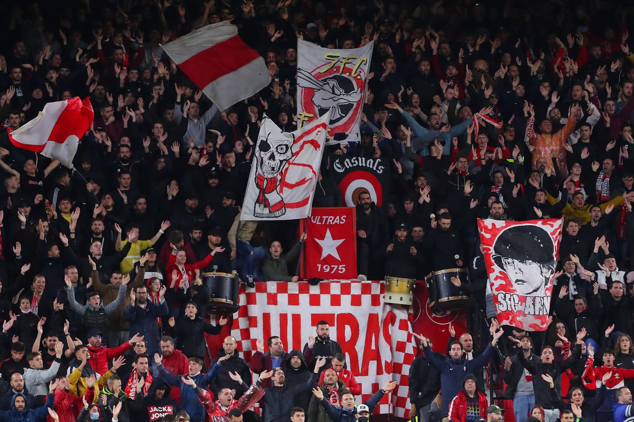 Sevilla no pasó del empate sin goles en casa ante la Real Sociedad y se rezaga en el intento de dar alcance al líder Real Madid.