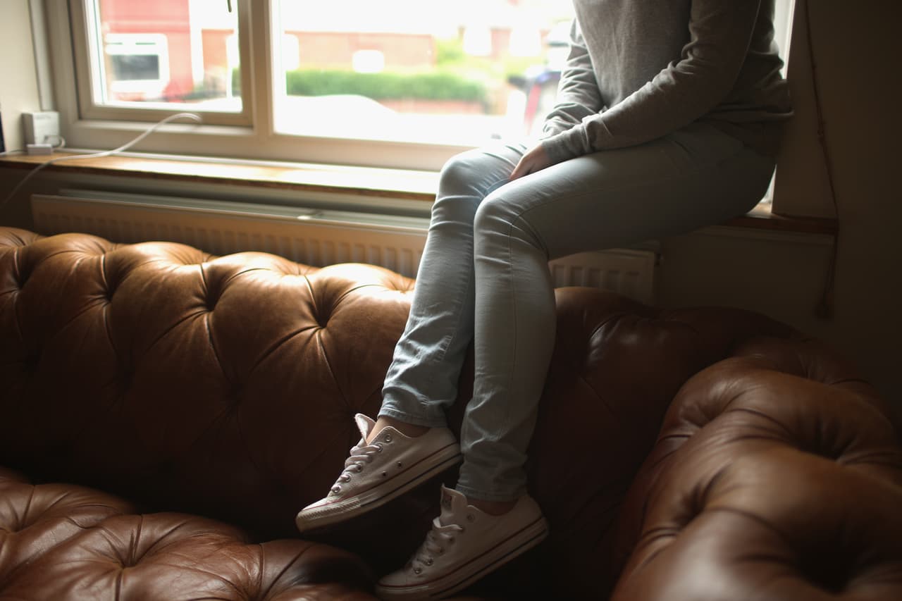 Arrestan a oficial de Autoridad Portuaria por tener relaciones con una joven indigente