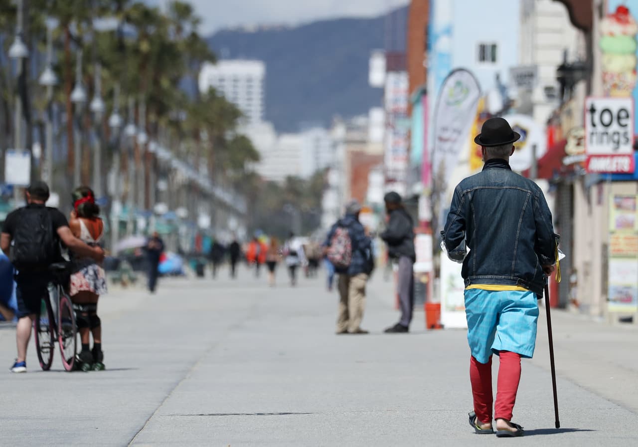 Safewise indicó que no tienen en cuenta las métricas diarias de visitantes y turistas y están de acuerdo en que sí afecta las impresiones generales sobre el crimen. Por lo que se comprometieron a verificar y aclarar los factores que afectan las métricas.