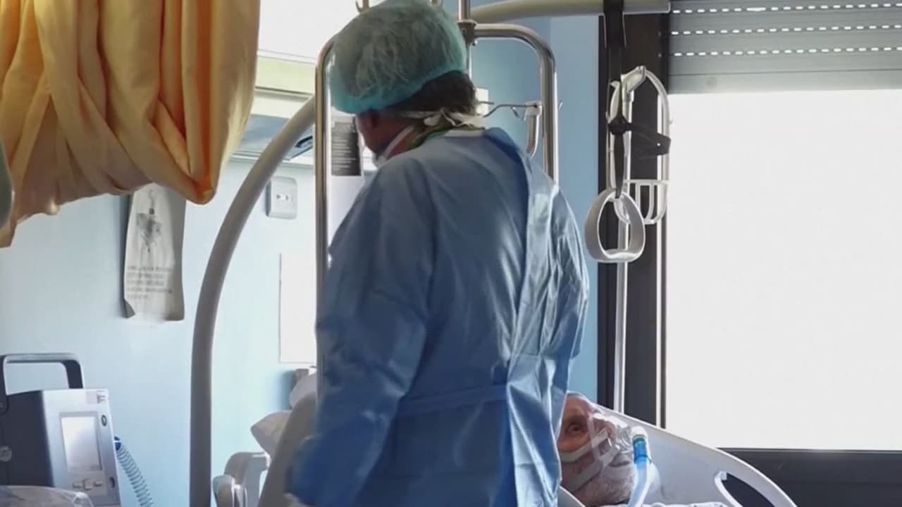 Empleada de servicio de alimentos de AISD muere tras dar positivo a coronavirus 