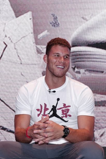 Blake Griffin mide al menos 6.10 pies y pesa unas 251 libras, ¿se imaginan cómo golpeará?