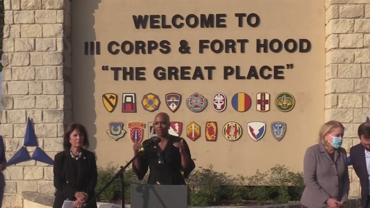 Los miembros del Congreso viajaron desde Washington a Fort Hood el viernes para iniciar una investigación sobre la muerte de varios miembros del servicio que no han sido resueltos o han causado gran preocupación como el caso de Vanessa Guillén.