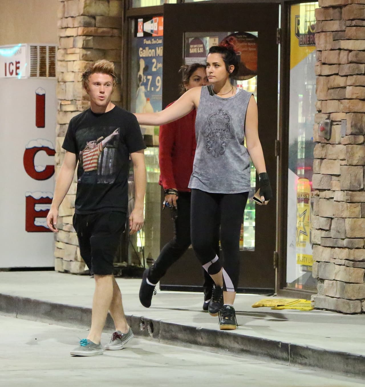 Paris Jackson con su novio Chester